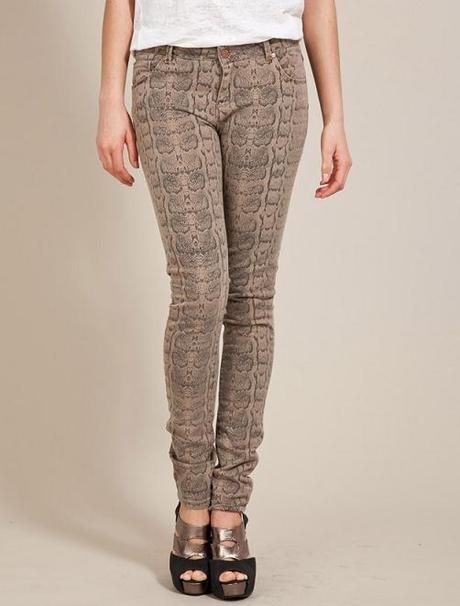 Teen Now have also included a pair of our pretty Soul Cal Stretch Skinny 