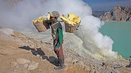 The Deceptive Beauty Of Indonesia's Deadly Acid Volcano