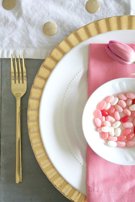 Pink and Gold Valentine’s Day Table