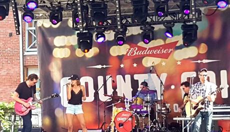 Giddy Up: Budweiser County Fair Toronto! Giddy Up: Budweiser County Fair Toronto!