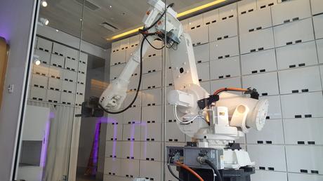 Blogger Bash: New York City Adventures Yotel Robot