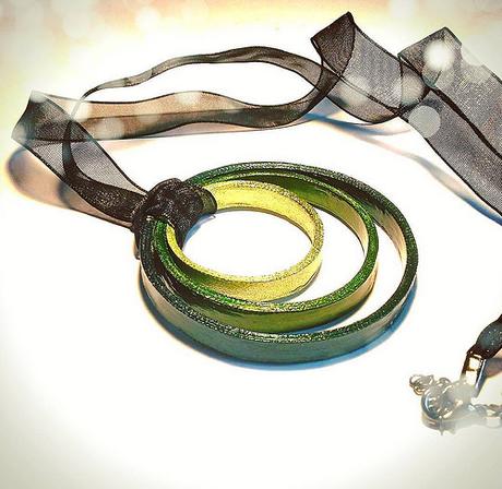 Circular Paper Necklace by Art By Heart Sara Fontana Circular Paper Necklace by Art By Heart Sara Fontana