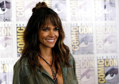 HALLE BERRY DOWNS A GLASS OF BOURBON AT COMIC-CON