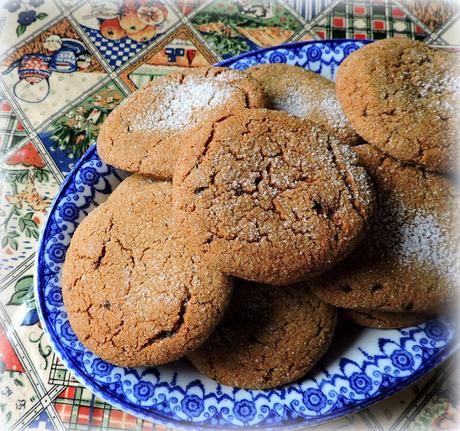 Chewy Spiced Molasses Cookies