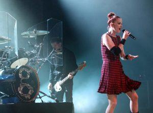 Garbage and Blondie Brilliantly Combined ’90s Grunge and ’80s New Wave