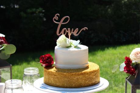 “Falling In Love” Burgundy & Gold Wedding Inspiration