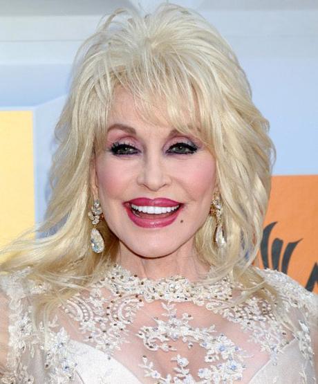 Dolly Parton To Deliver Us From Evil With New Children’s Album