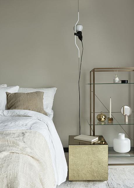 SPOTTED: The Parentesi Lamp in the bedroom The Parentesi Lamp used as a bedside lighting in the bedroom | Interior design by Kirsi Valanti, styled by Susanna Vento and photographed by Riika Kantinkoski