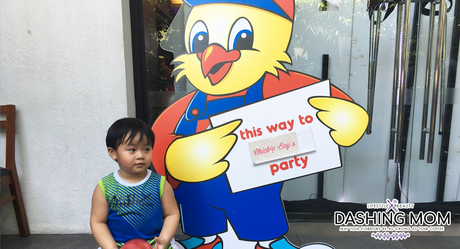 It's Chickie Boy's Birthday Party | Max's Restaurant