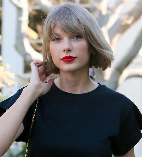 Taylor Swift Is Likely Releasing New Music (And Having A Savior Moment)