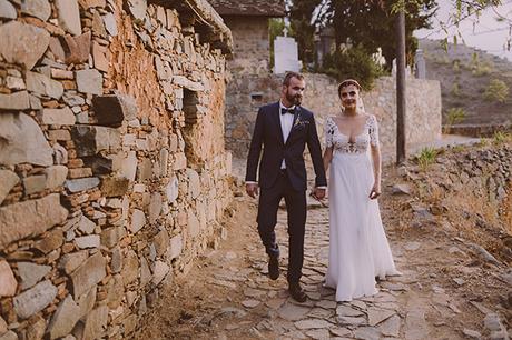 beautiful-rustic-wedding-in-cyprus-2