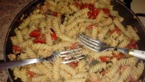 Versione veloce di pasta tonno e acciughe. My fast recipe of pasta° Versione veloce di pasta tonno e acciughe. My fast recipe of pasta°
