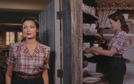 Gene Tierney - Check-shirt-and-jeans - Leave her to Heaven 1945 Gene Tierney - Check-shirt-and-jeans - Leave her to Heaven 1945