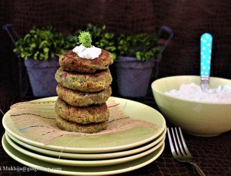 Broccoli Spinach Fritters -A Healthy Option for Your Kids SnackTime