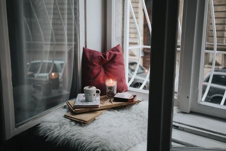 Self care with Hygge this Autumn & Winter | #RiseandRecline