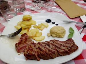 Hai mai assaggiato il vino Chambave? Have you ever tasted the wine called Chambave?° Hai mai assaggiato il vino Chambave? Have you ever tasted the wine called Chambave?°