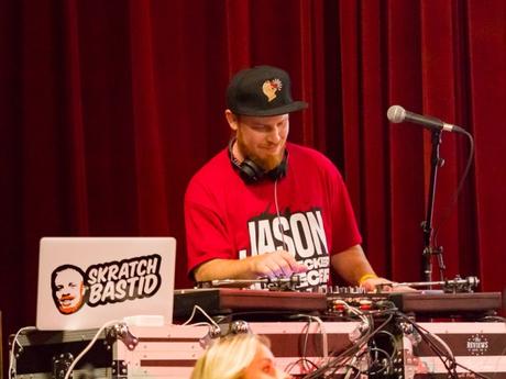 Fight! Red Carpet Rumble for Unison Benevolent Fund Fight! Red Carpet Rumble for Unison Benevolent Fund