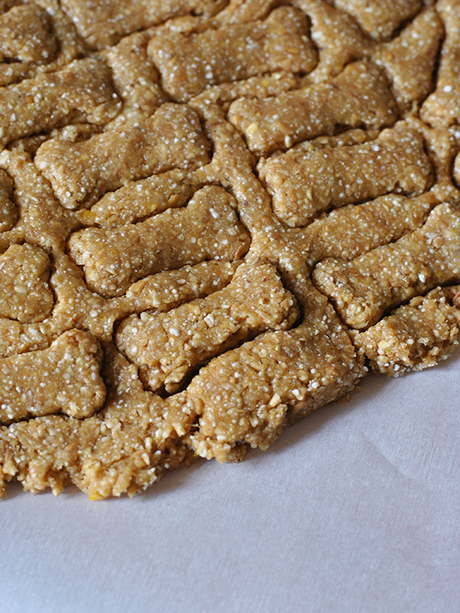 Homemade Peanut Butter Banana Dog Treats dog bone treats