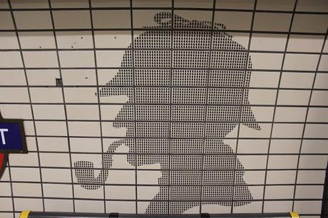 In & Around #London… Hats In & Around #London… Hats
