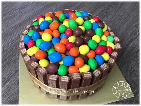 Kit Kat Cake