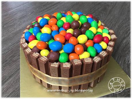 Kit Kat Cake