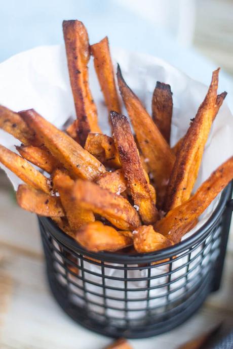 How To Easily Make Your Own Crispy Sweet Potato Chips