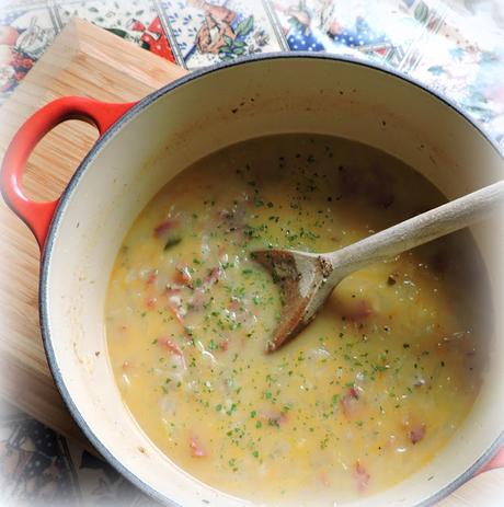 Creamy  Reuben Soup