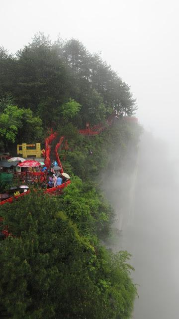 Travel Guide: Zhangjiajie National Forest Park Travel Guide: Zhangjiajie National Forest Park