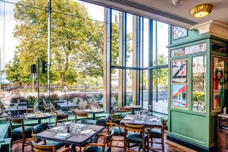 The Ivy on the Square in Edinburgh opens!
