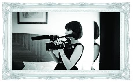 Photopraphers vs Videographers Photographer vs Videographer