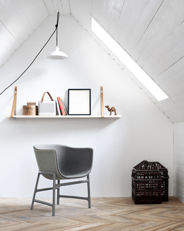 Minuscule chair by Cecilie Manz and Fritz Hansen