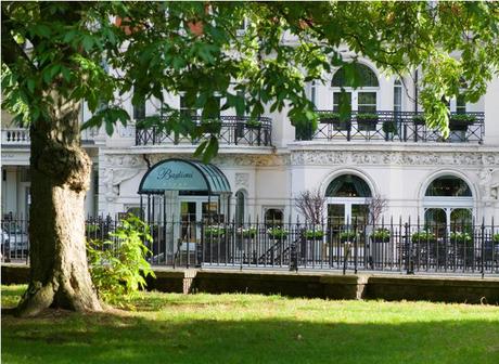Baglioni Hotel exterior London honeymoons
