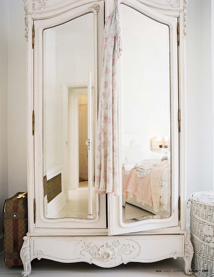 A peak inside the home of Shabby Chic's Rachel  Ashwell