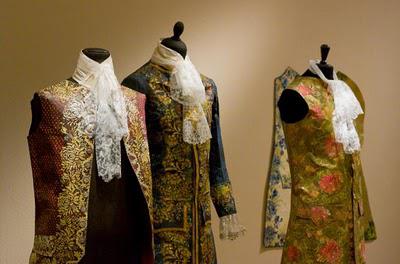 Pulp Fashion - The Art of Isabelle de Borchgrave Pulp Fashion - The Art of Isabelle de Borchgrave
