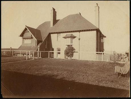 Bangoola_13 historic houses trust - Caroline Simpson Library