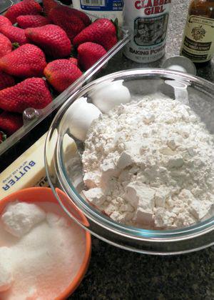 Strawberry Crumb Cake- Ingredients
