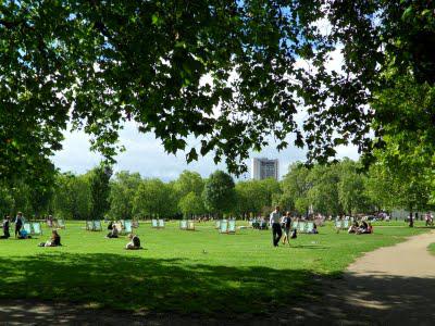In and out of Buckingham Palace In and out of Buckingham Palace
