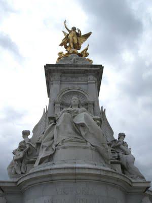 In and out of Buckingham Palace In and out of Buckingham Palace