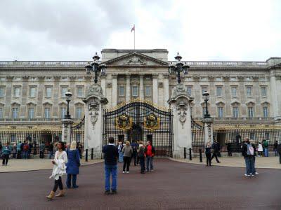 In and out of Buckingham Palace In and out of Buckingham Palace