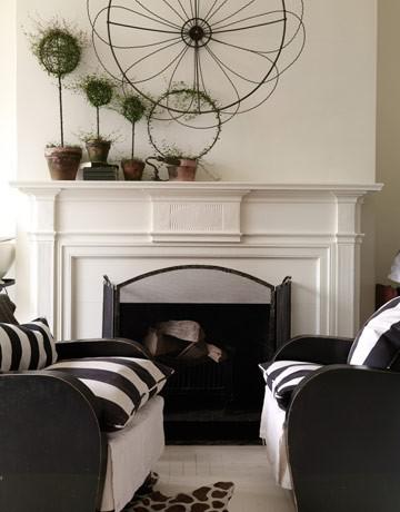 how-to-decorate-a-fireplace-mantel-L-piOpcb.jpeg