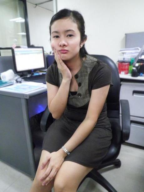 My tooth aches today. My tooth aches today.