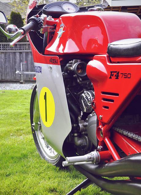 MV 750 Brutale engined 750 MAGNI replica. MV 750 Brutale engined 750 MAGNI replica.