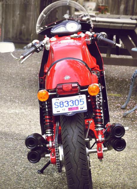 MV 750 Brutale engined 750 MAGNI replica. MV 750 Brutale engined 750 MAGNI replica.