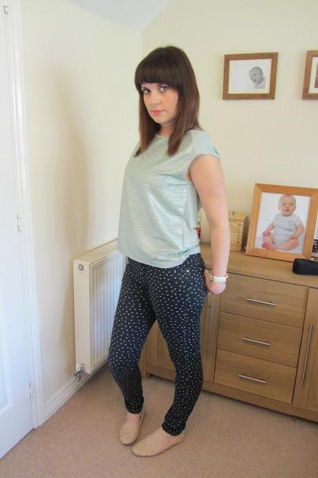 Primark spotty jeans and mint foil top.