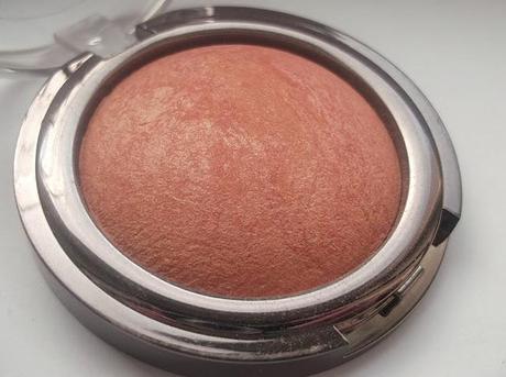 VIVO Baked Blush in Peaches and Cream