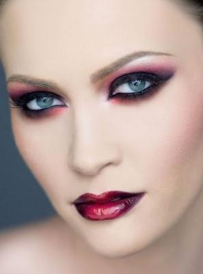Wearable Red Eyeshadow Wearable Red Eyeshadow