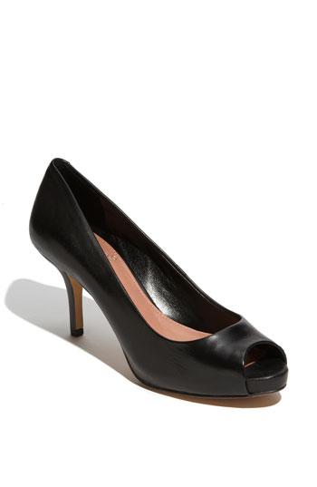 _6629521 What To Wear To Work This Summer
