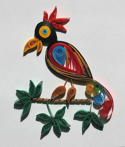 Quilled Bird Designs quilled-parrot-close