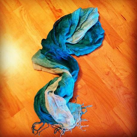 How to make an infinity scarf repurpose your fashion trend the laws of fashion mn stylist