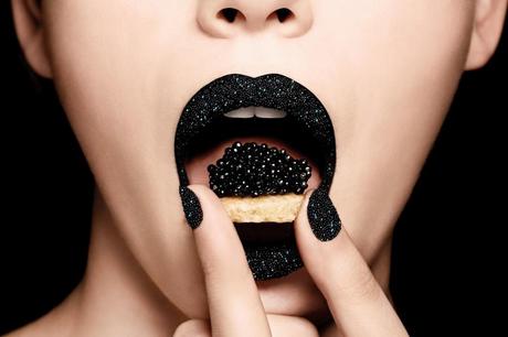 black caviar nails